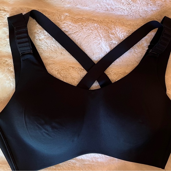 CALIA Sports Bra size LARGE Adjustable straps Only worn one time - Picture 4 of 8